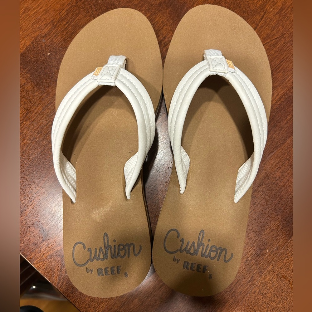 NWT Reef Flip Flop Sandals